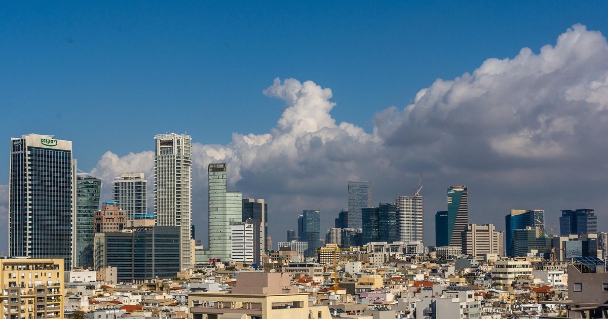 Israeli TV & Film: International Co-Production and Licensing Guide 3 Aerial view of Tel Aviv coastal skyline, Israels media and production industry hub.